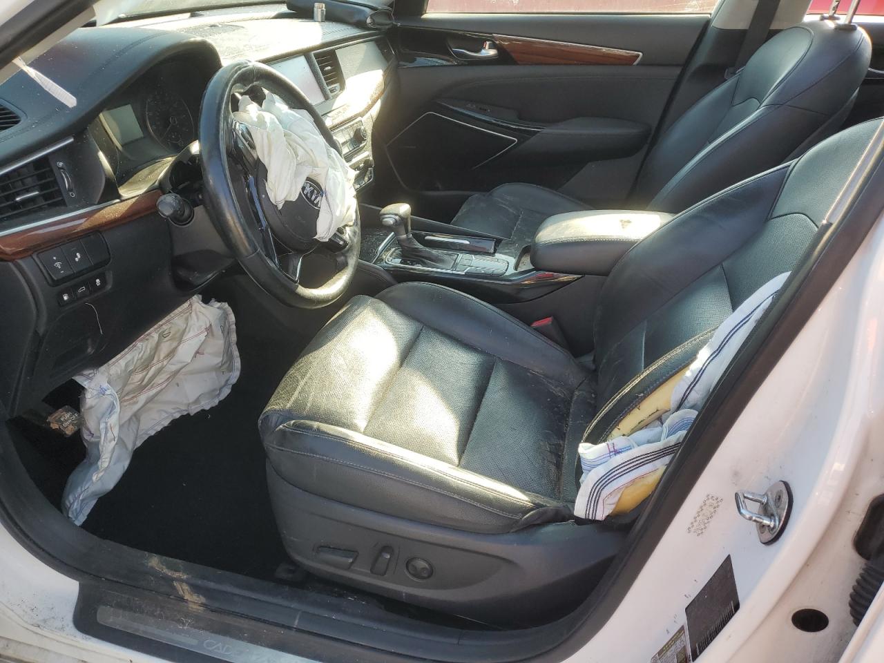 2017 Kia Cadenza Premium VIN: KNALC4J17H5041904 Lot: 47475505