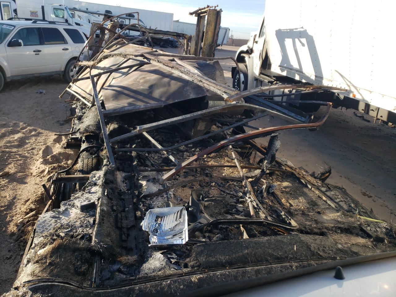 1998 Ford Econoline Commercial VIN: 1FDXE40S4WHA22033 Lot: 49981515