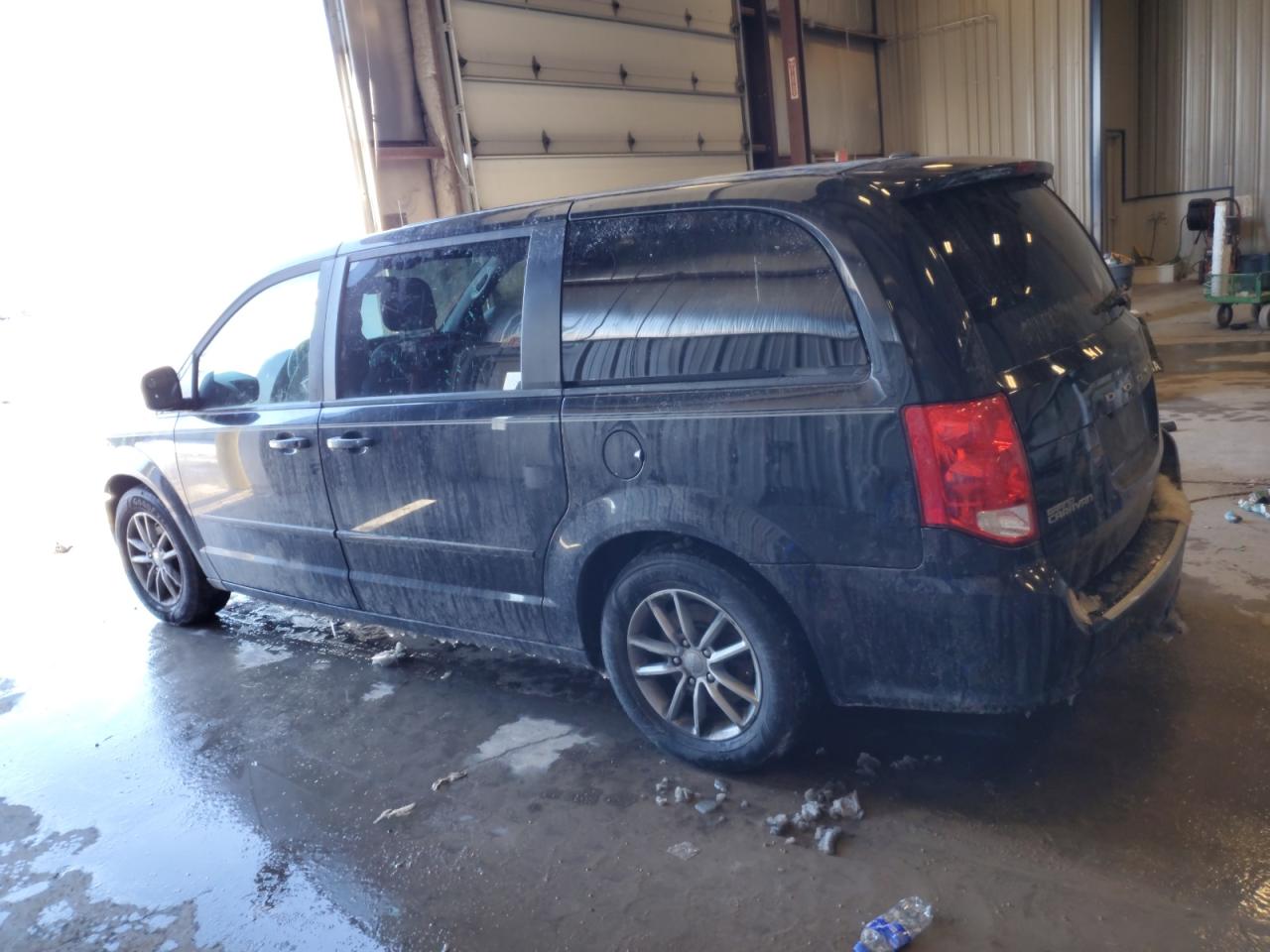2014 Dodge Caravan - Image 2