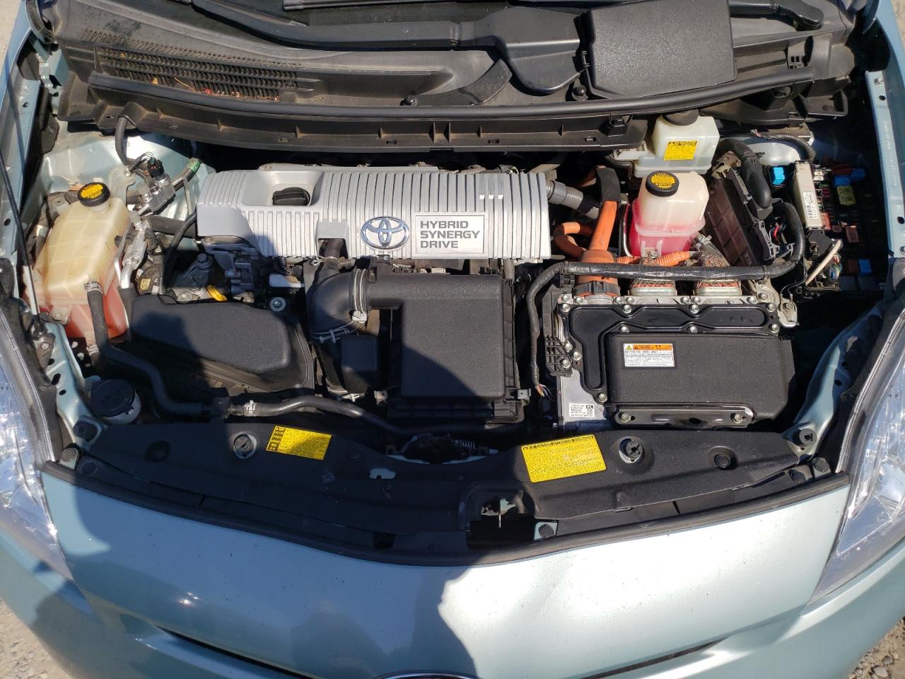 2013 Toyota Prius - Image 11