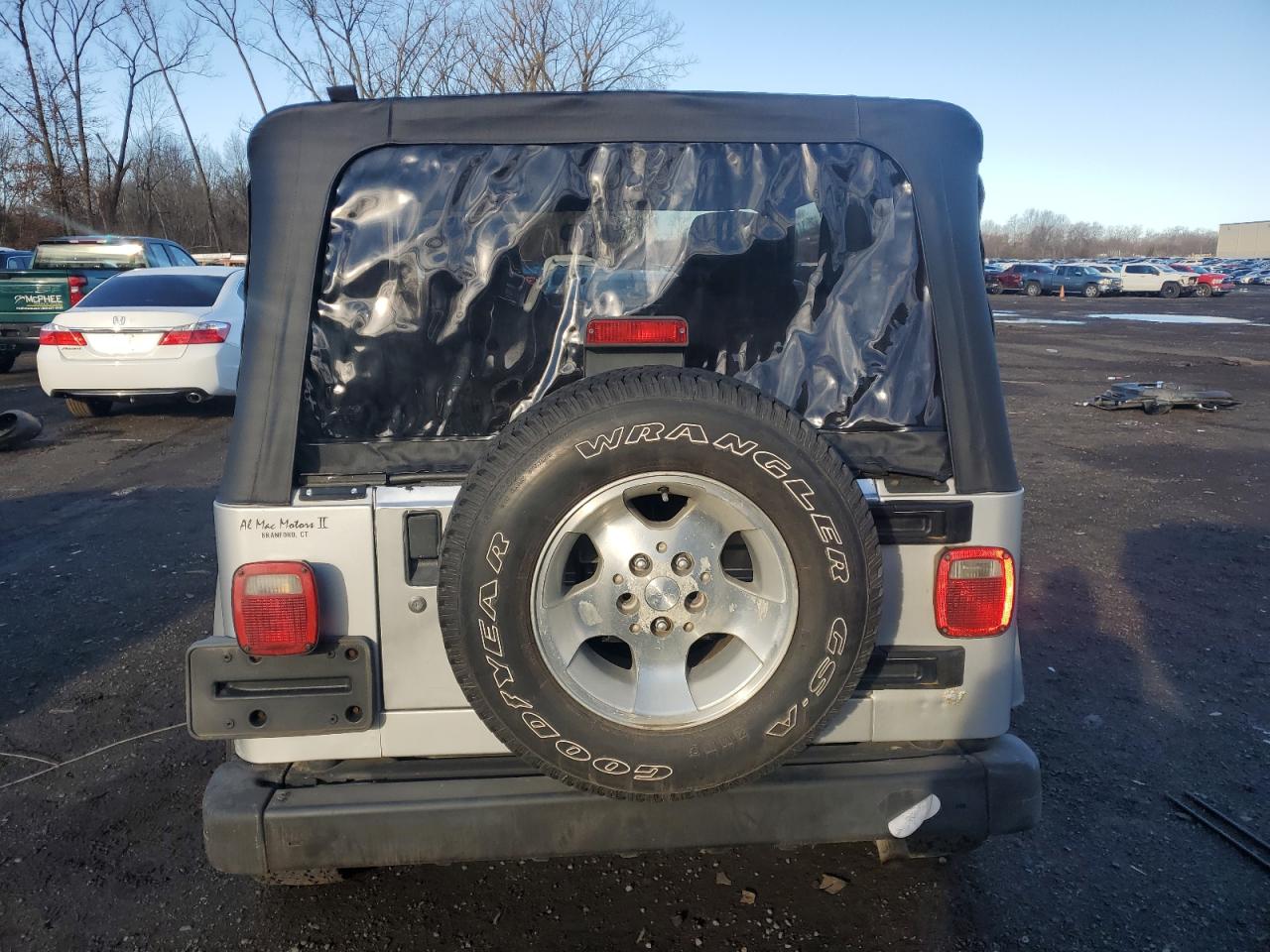 2005 Jeep Wrangler - Image 6