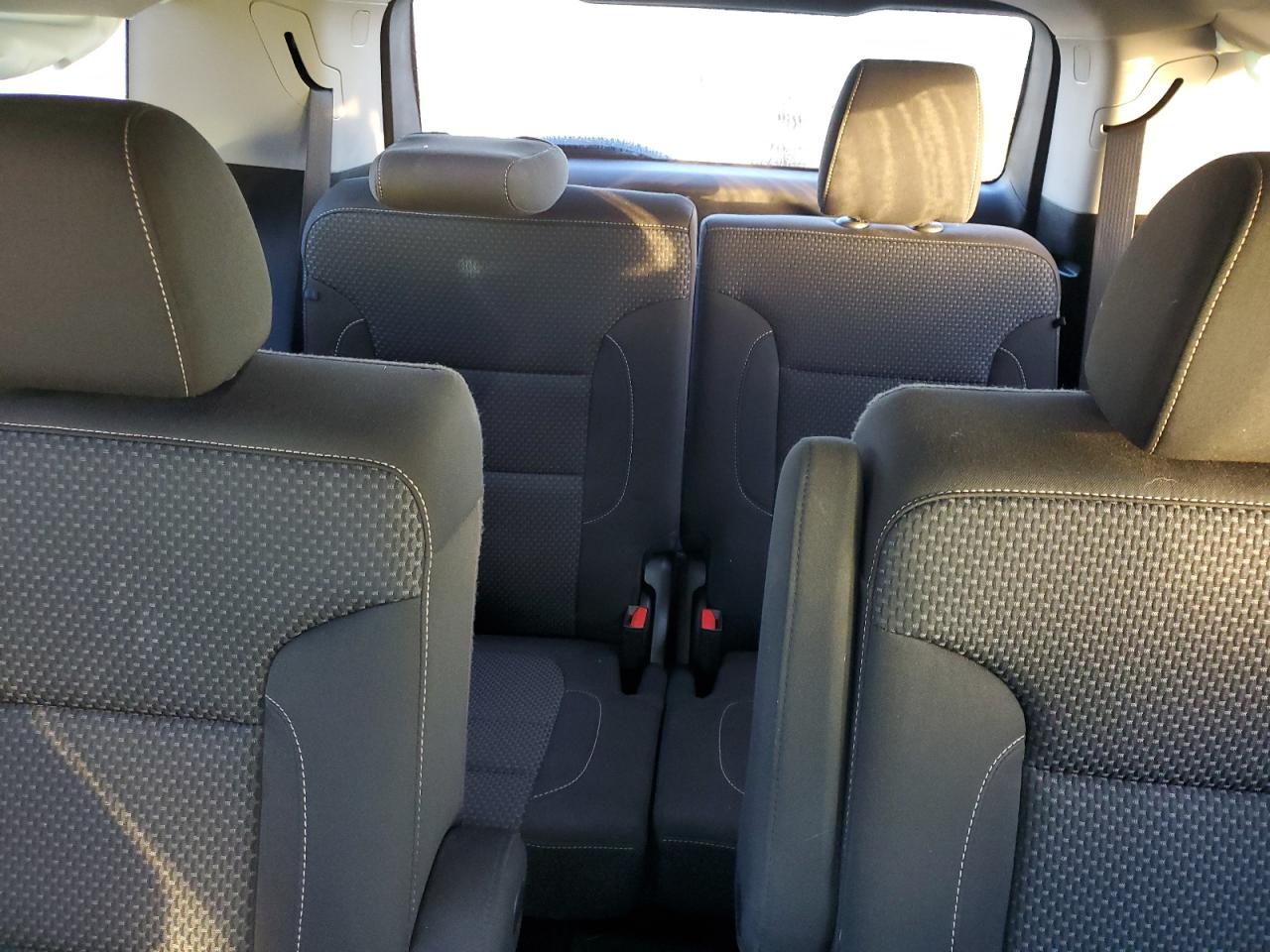 2021 GMC Acadia - Image 10