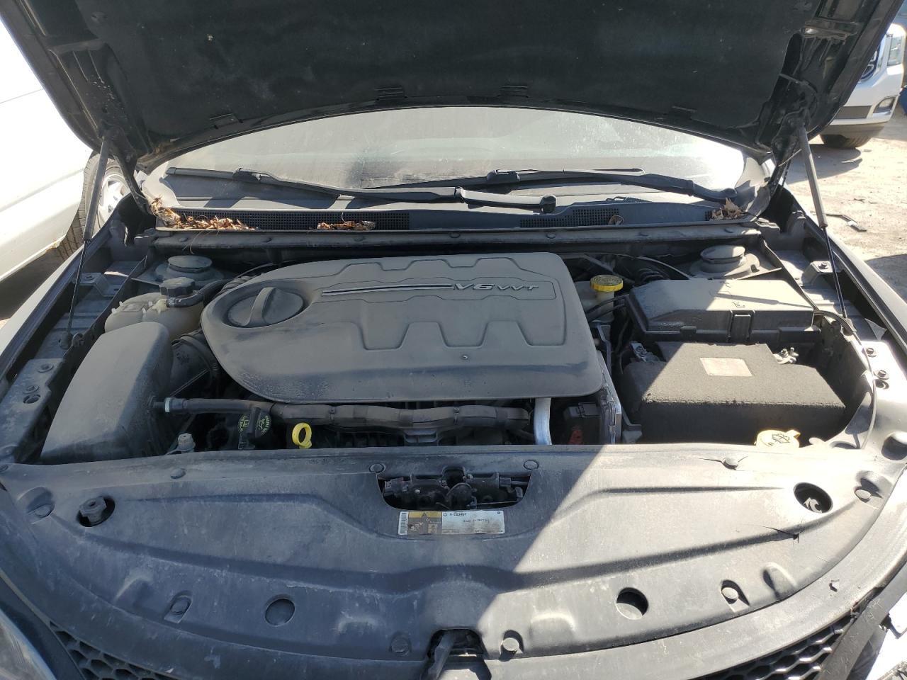 2016 Chrysler 200 - Image 12