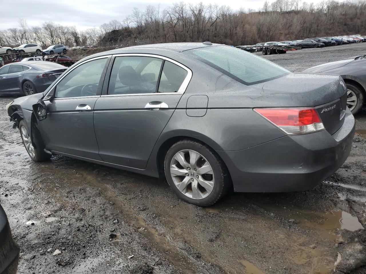 2009 Honda Accord - Image 2