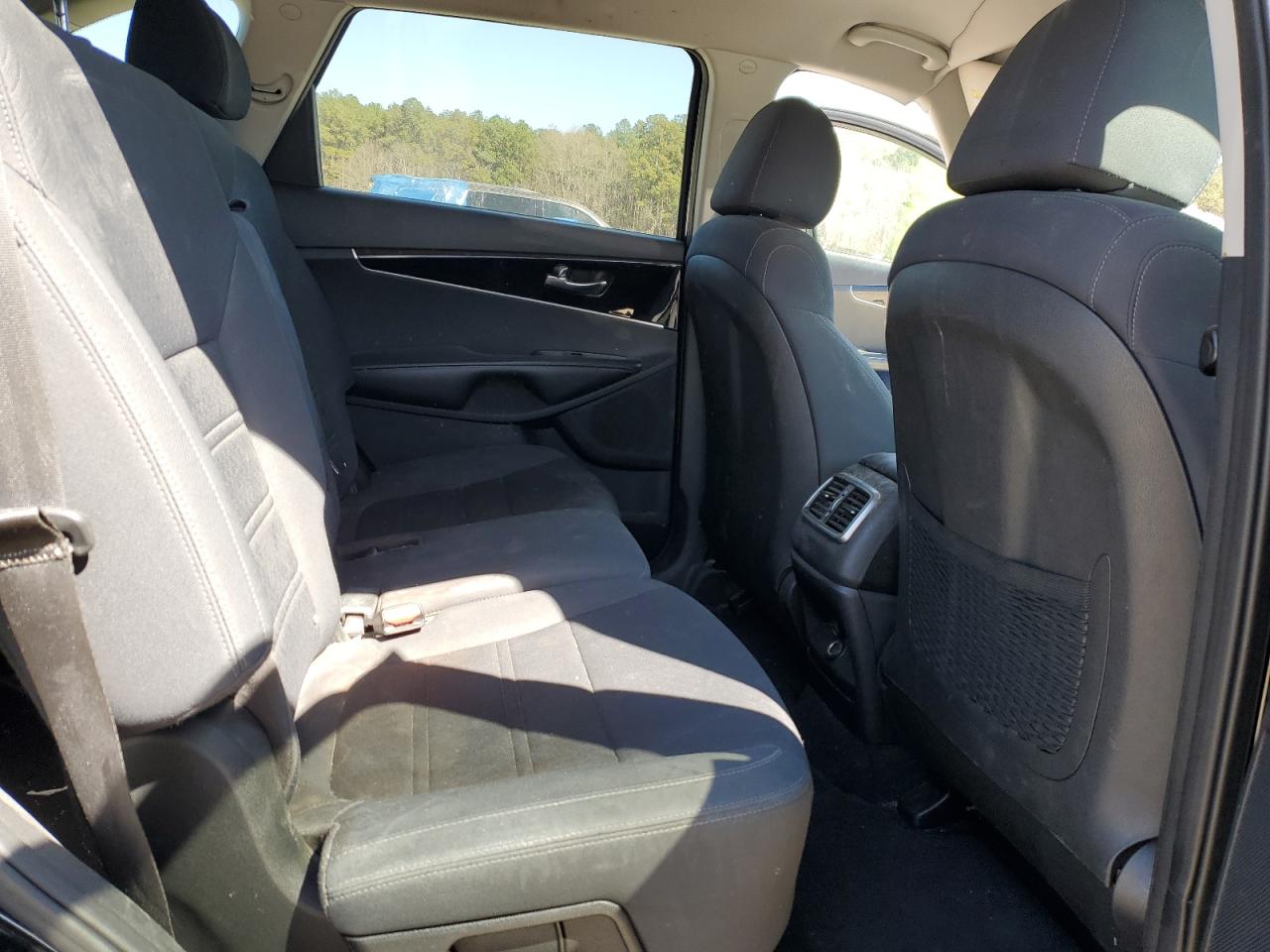 2019 Kia Sorento - Image 11