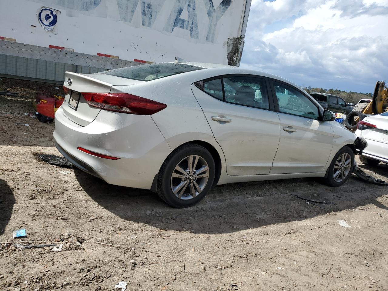 2017 Hyundai Elantra - Image 3