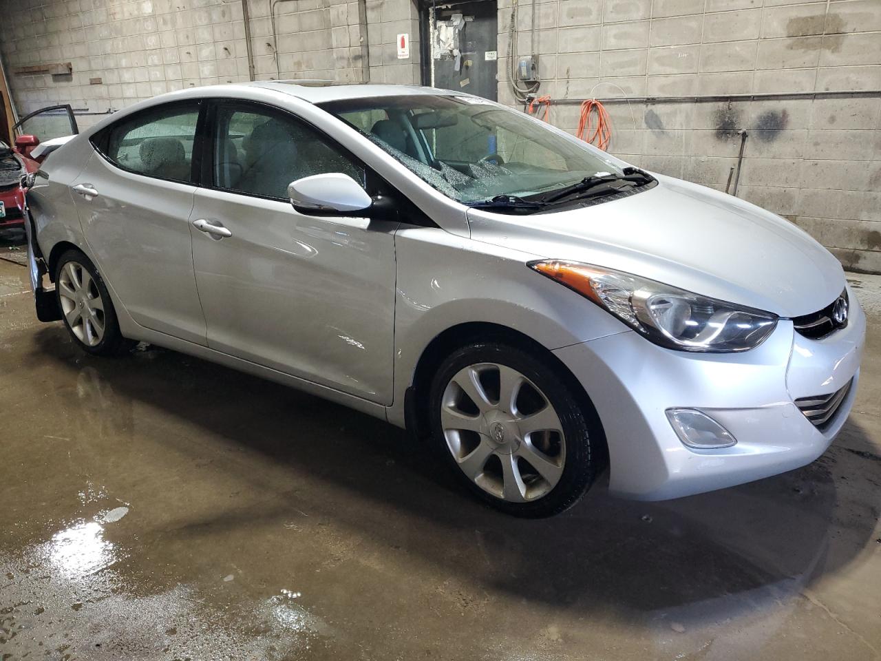 2013 Hyundai Elantra - Image 4