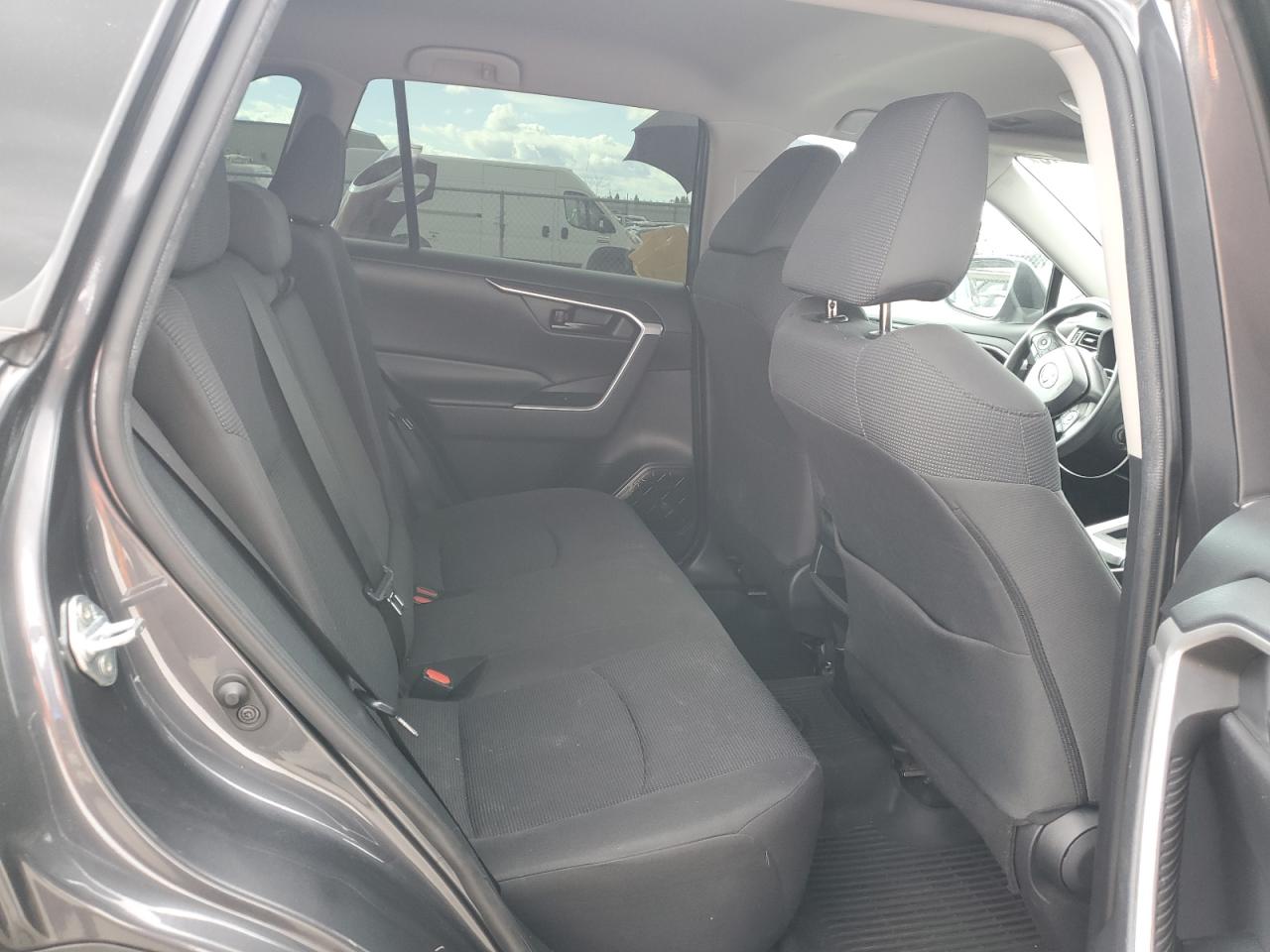 2020 Toyota RAV 4 - Image 11