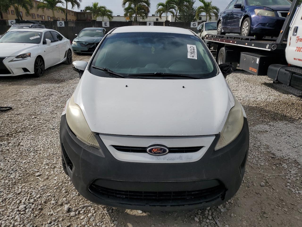 2013 Ford Fiesta - Image 5