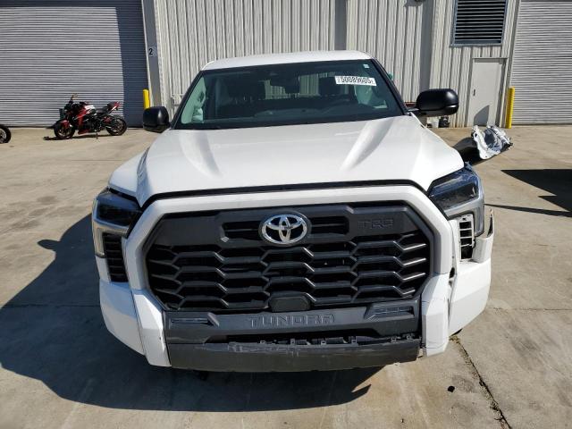  TOYOTA TUNDRA 2024 White