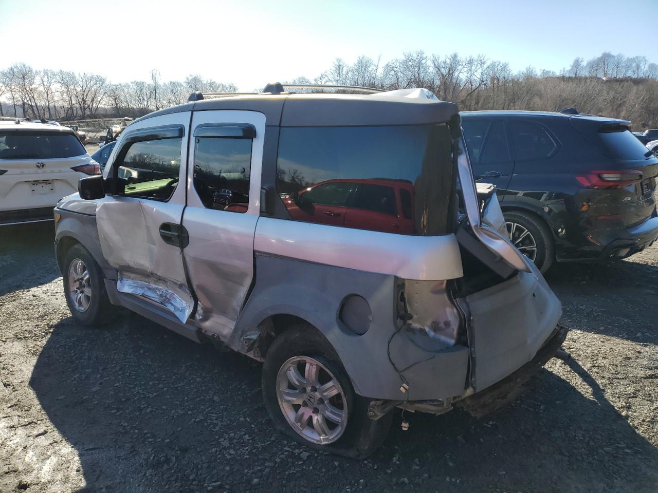 2003 Honda Element - Image 2