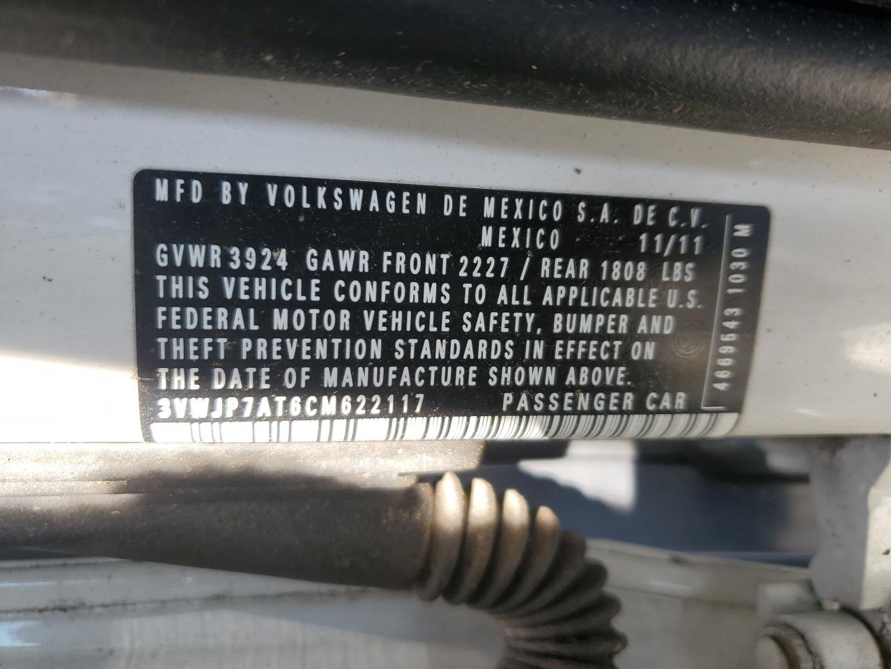 2012 Volkswagen Beetle - Image 12