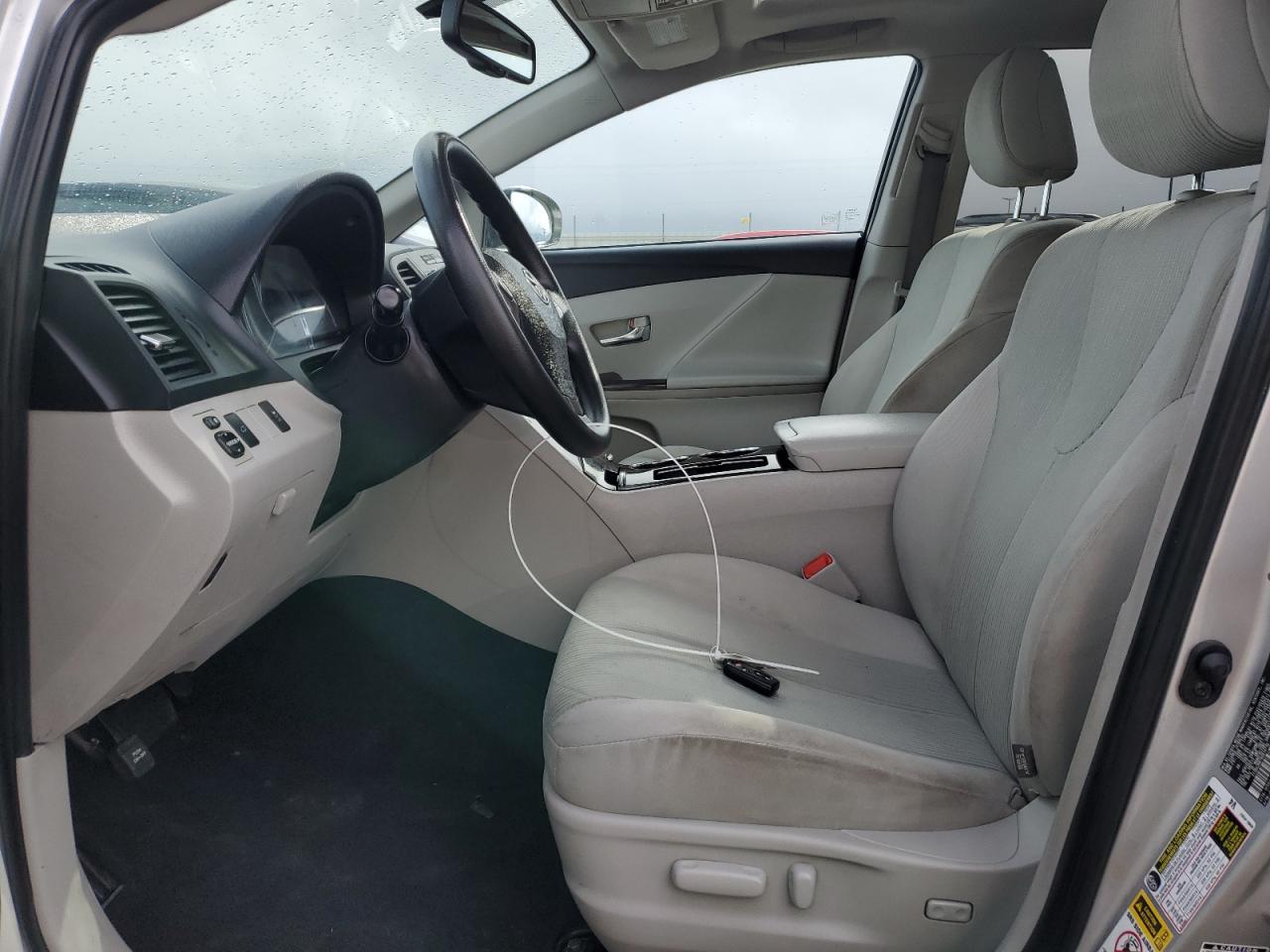 2010 Toyota Venza - Image 7