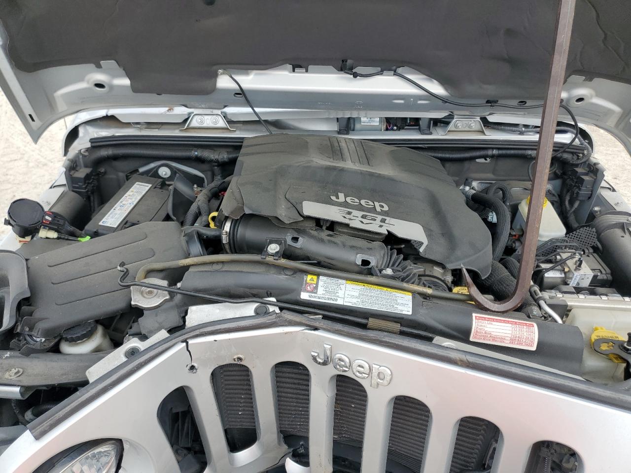 2012 Jeep Wrangler - Image 13