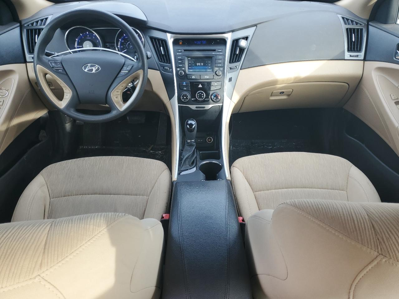 2014 Hyundai Sonata - Image 8