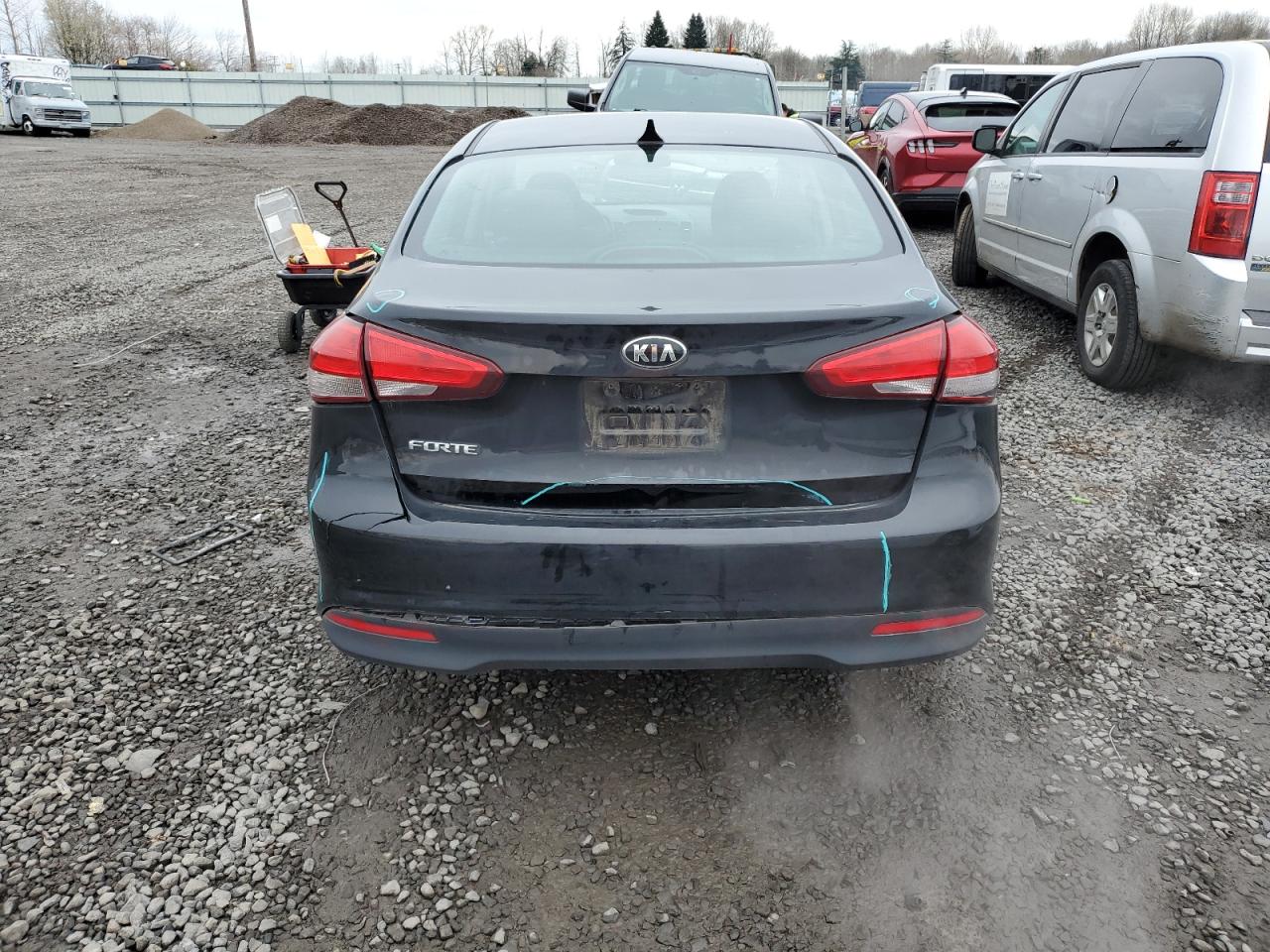 2017 Kia Forte - Image 6