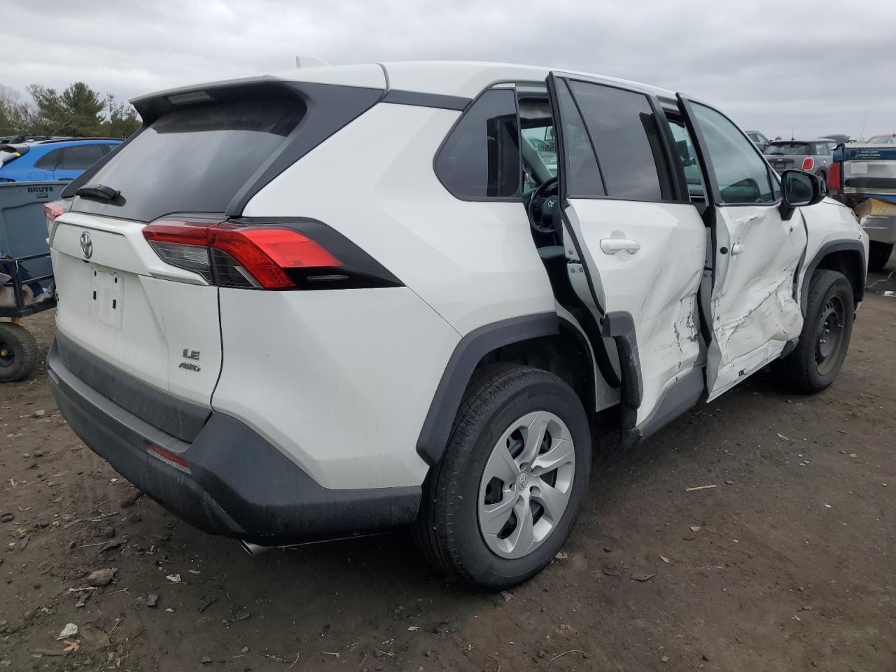 2023 Toyota RAV 4 - Image 3