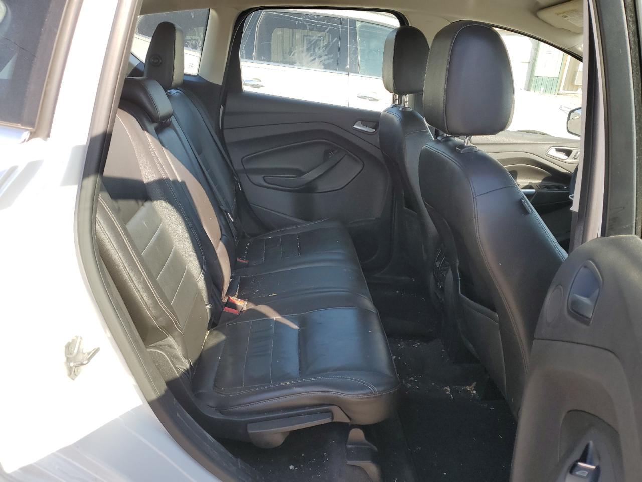 2013 Ford C-MAX - Image 11