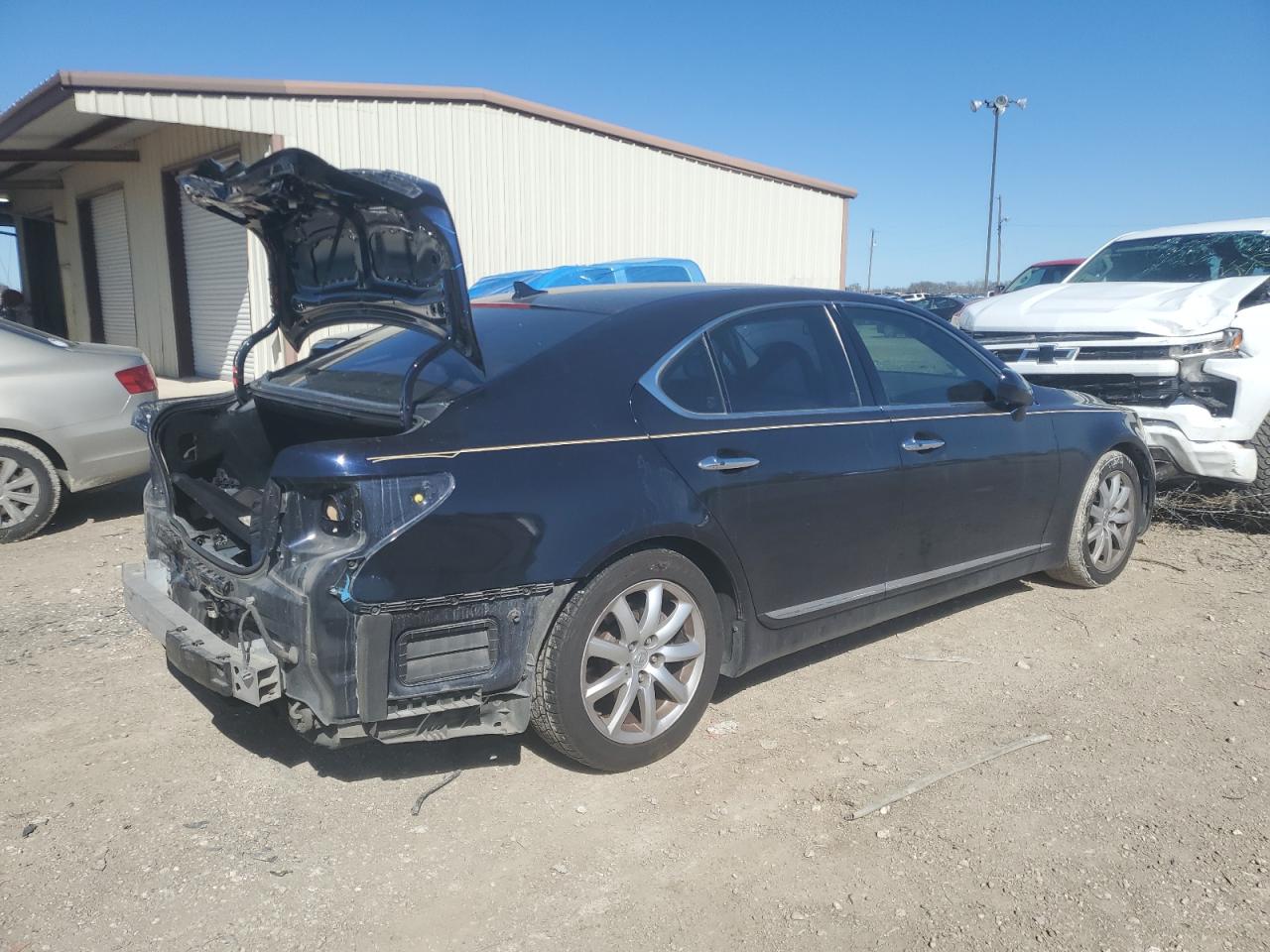 2008 Lexus LS - Image 3
