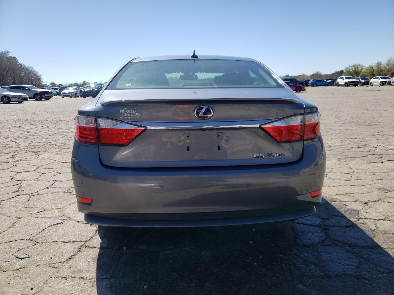 2013 Lexus ES - Image 6