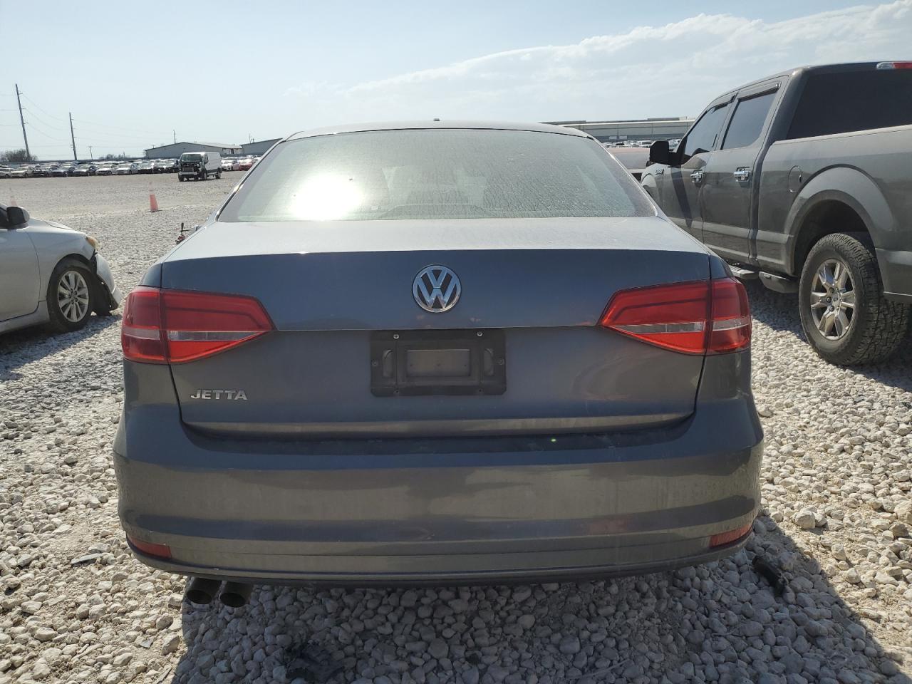 2015 Volkswagen Jetta - Image 6