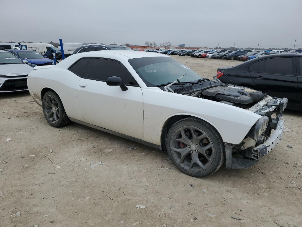 Image 4 of 2015 Dodge Challenger salvage vehicle - Lot #47399615 at Copart