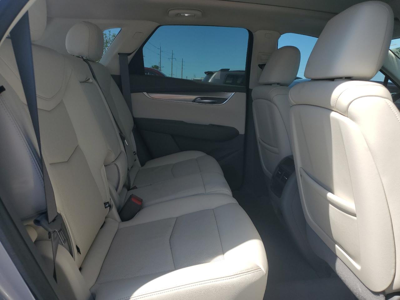 2020 Cadillac XT5 - Image 11