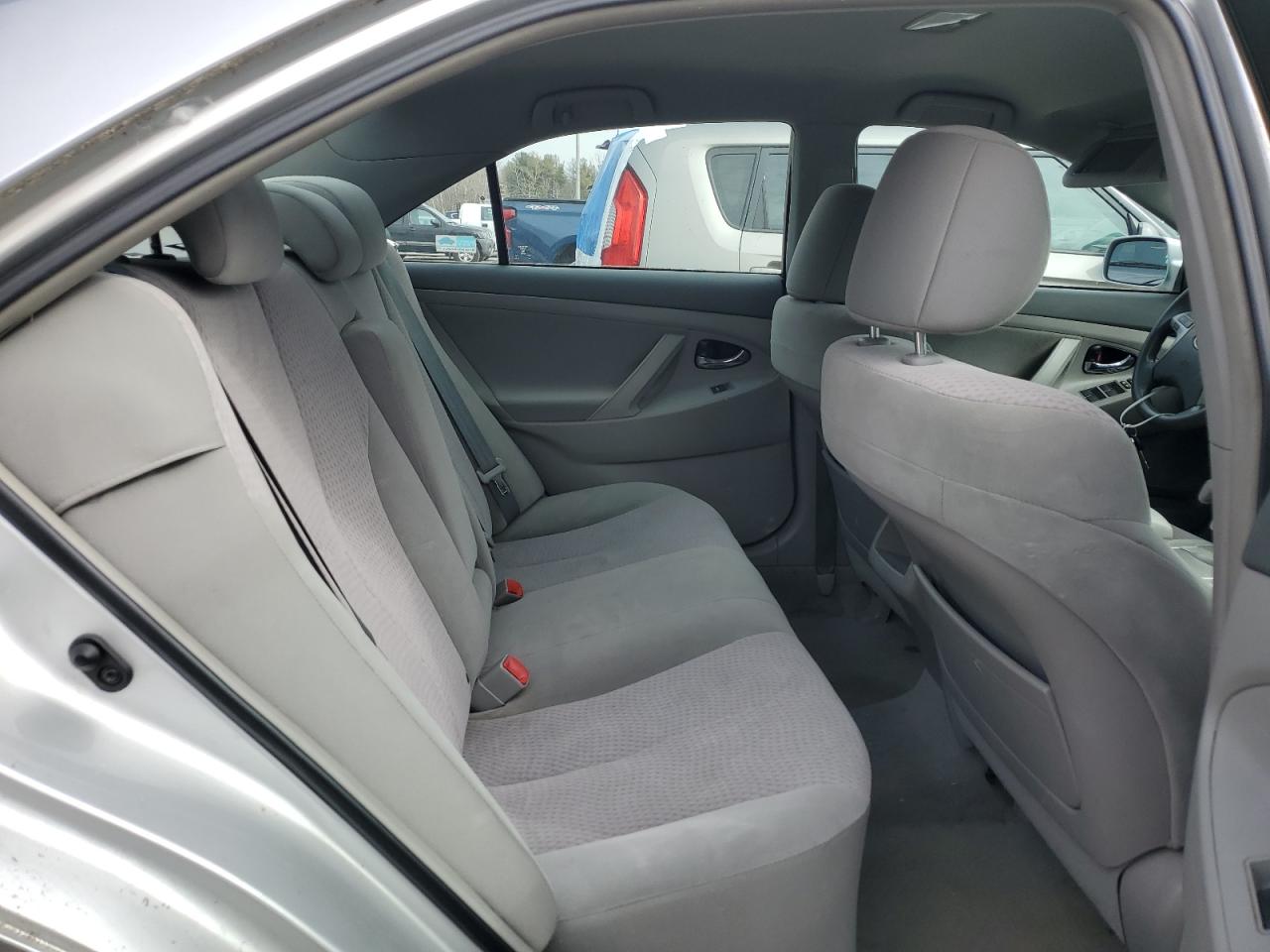 2011 Toyota Camry - Image 10