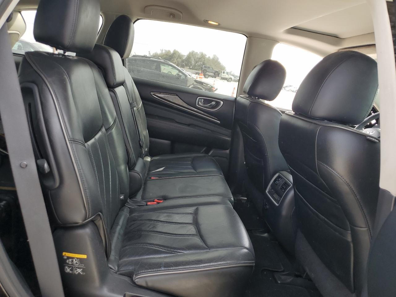 2015 Infiniti QX60 - Image 11