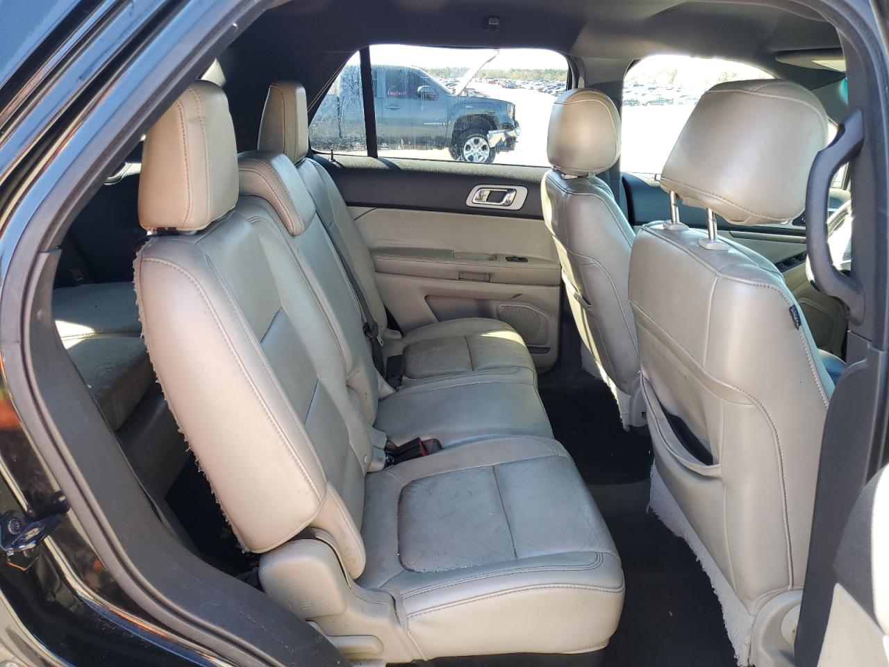 2013 Ford Explorer - Image 11