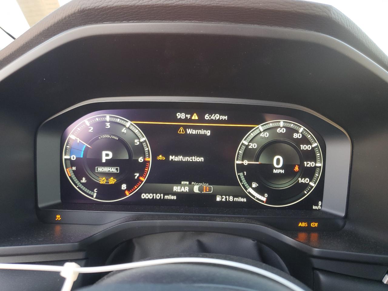 2024 Mitsubishi Outlander - Image 9