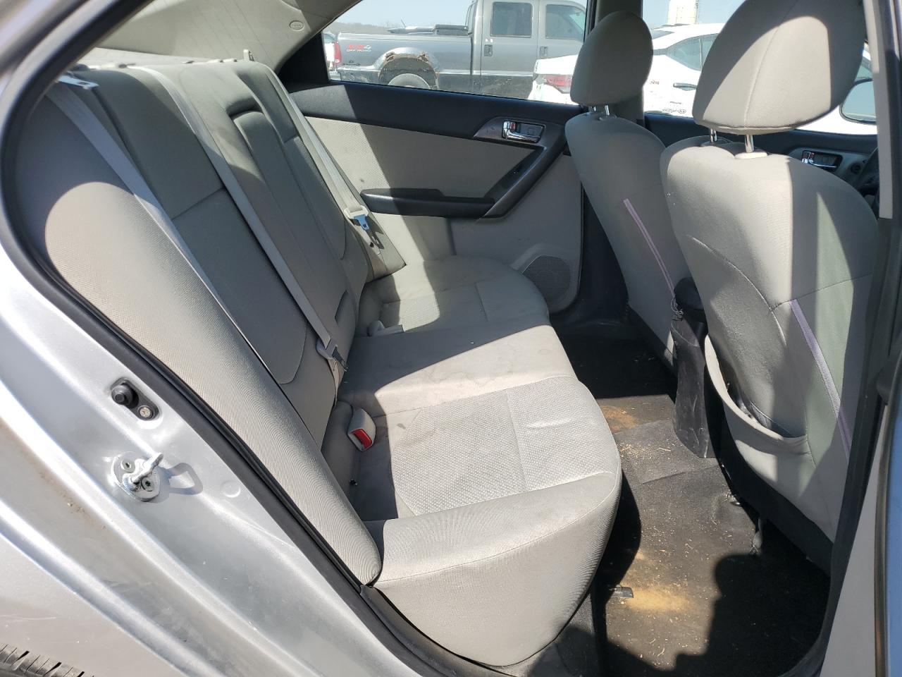 2013 Kia Forte - Image 10