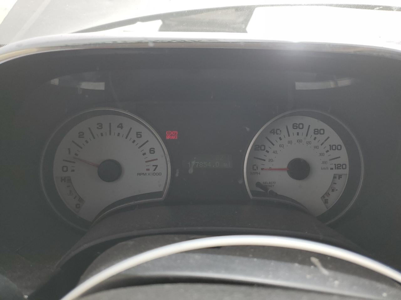 2010 Ford Explorer - Image 9