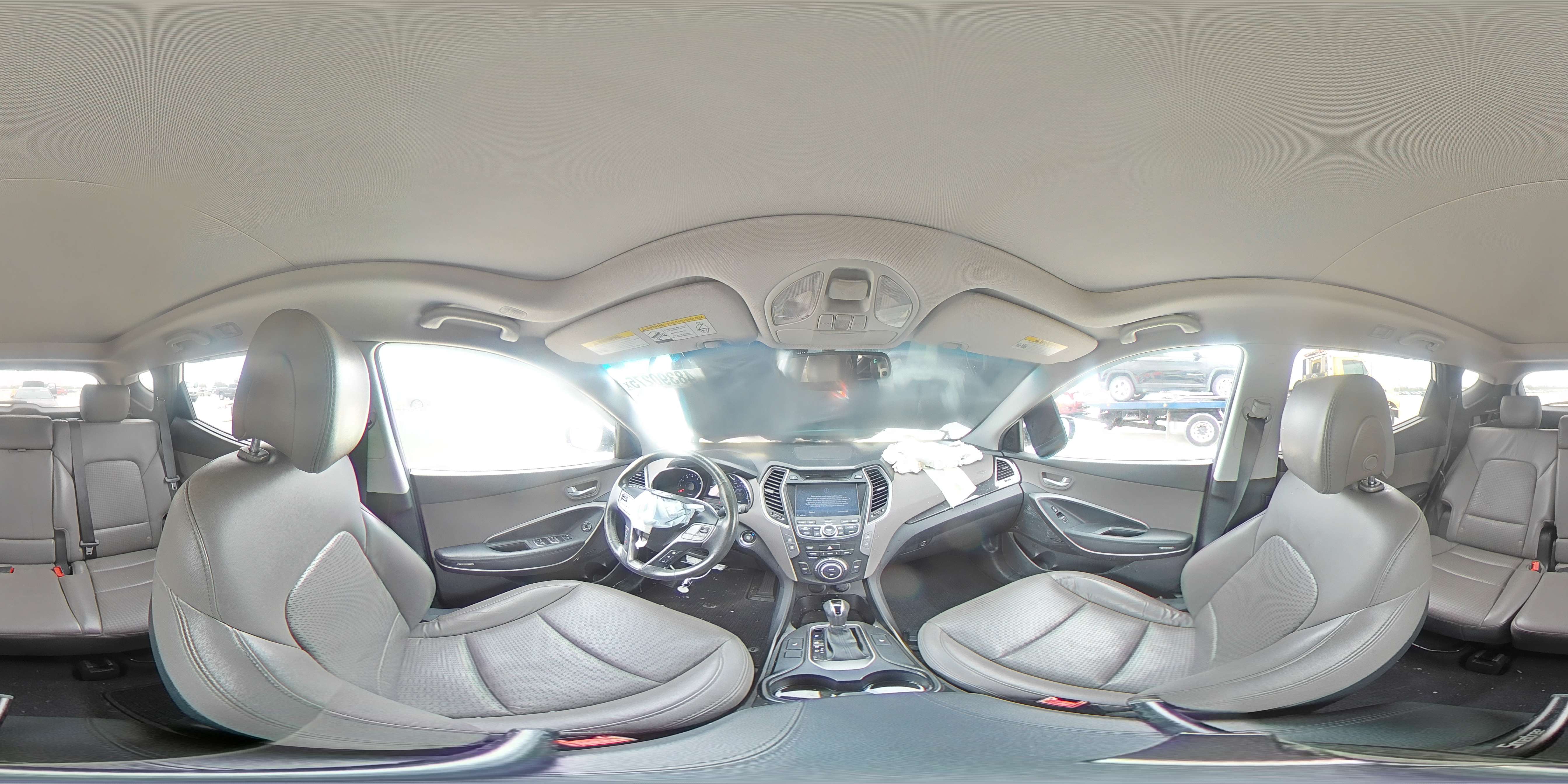 2013 Hyundai Santa Fe - Image 13