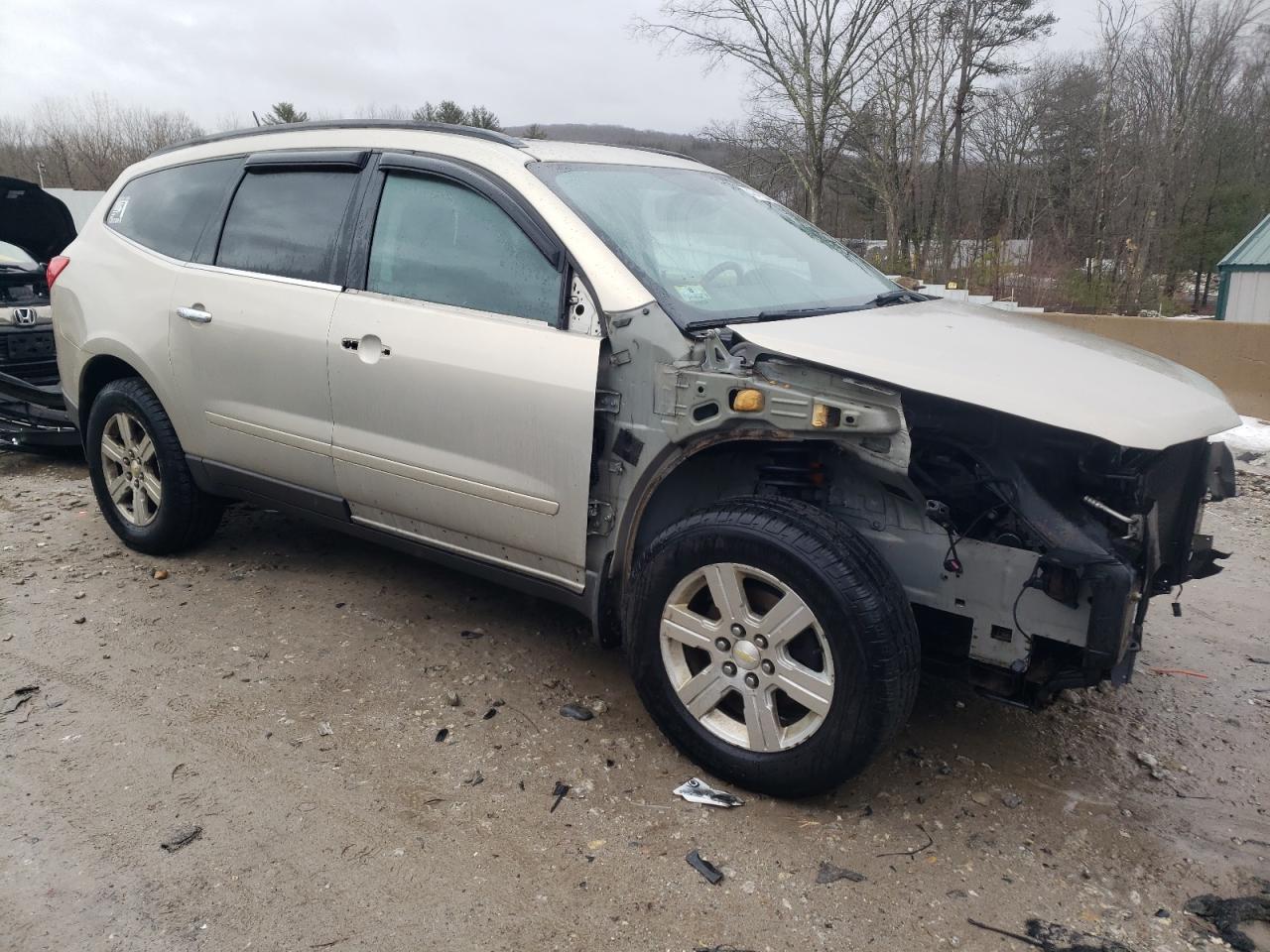 2011 Chevrolet Traverse - Image 4