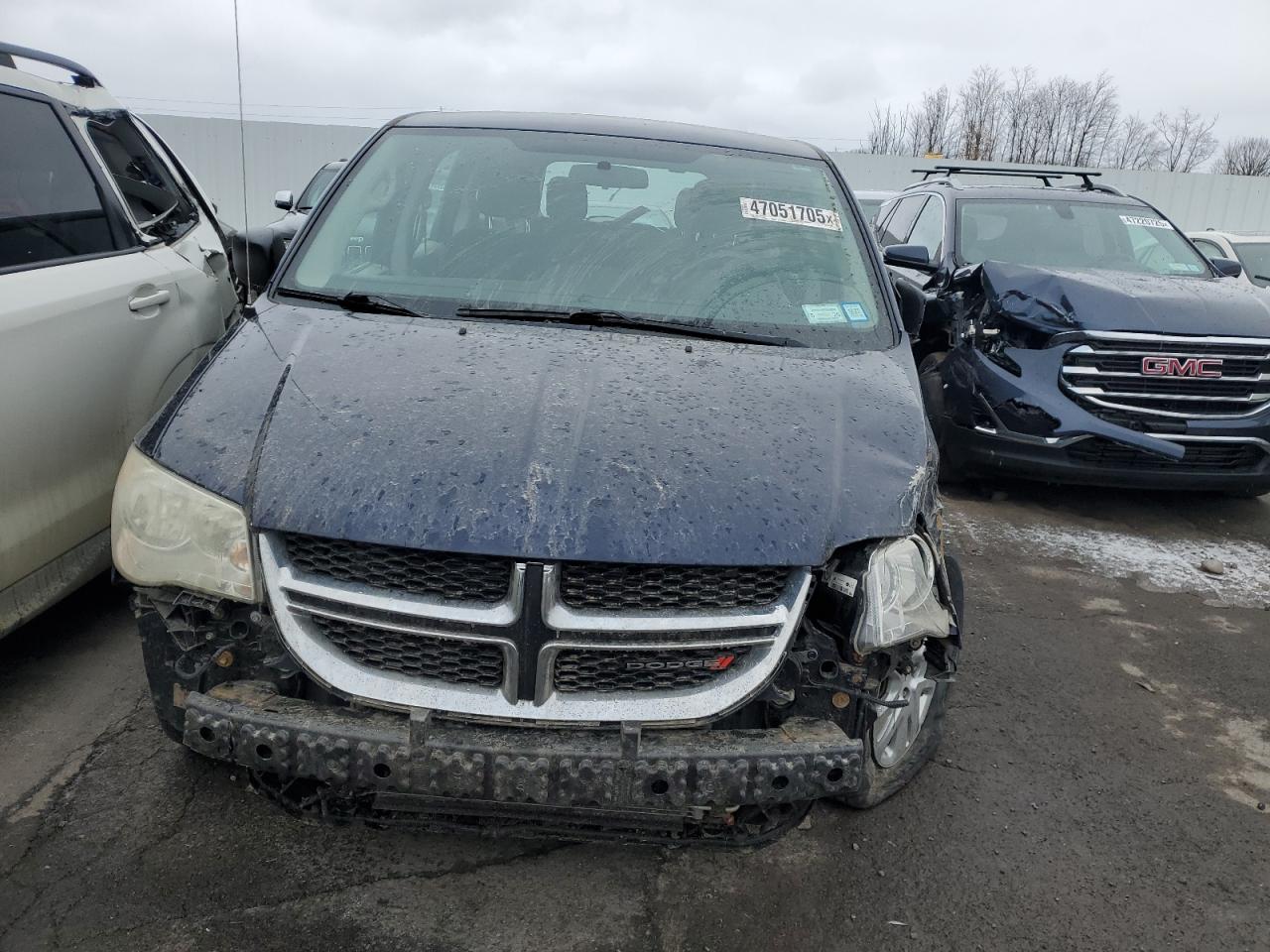 2014 Dodge Caravan - Image 5