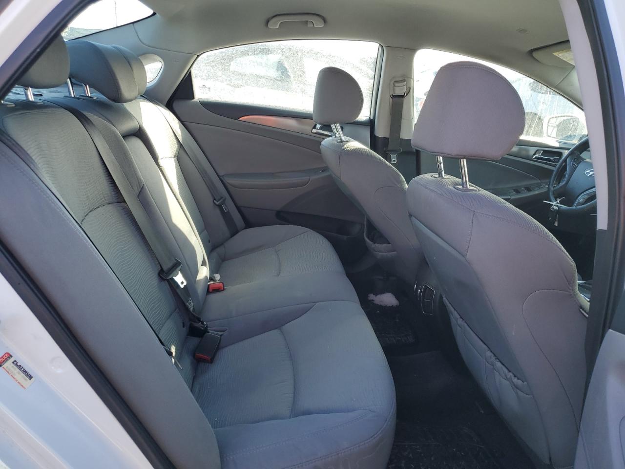2011 Hyundai Sonata - Image 10