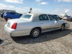 2001 Lincoln Town Car Cartier en Venta en Chicago Heights, IL - Front End
