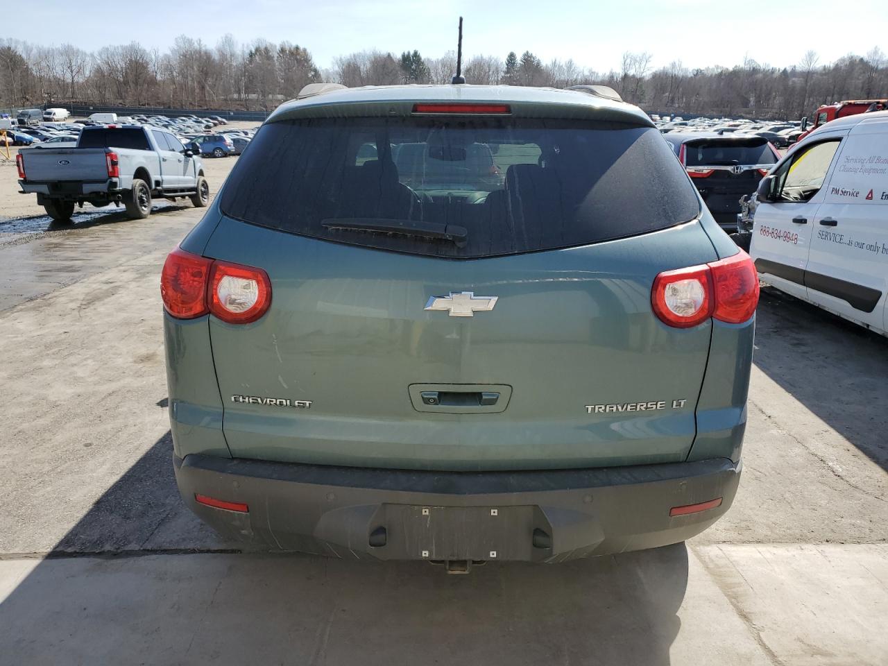 2009 Chevrolet Traverse - Image 6
