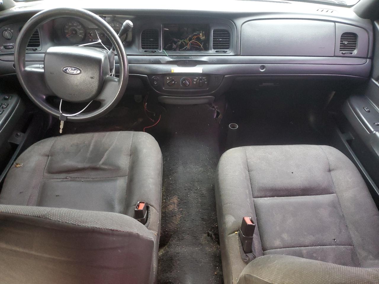 2006 Ford Crown Victoria - Image 8