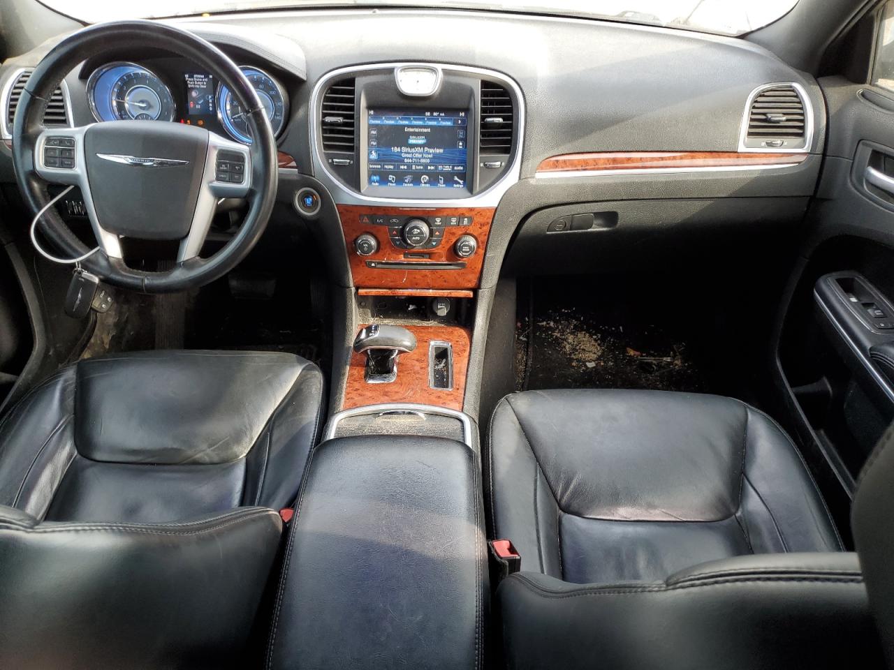 2013 Chrysler 300 - Image 8