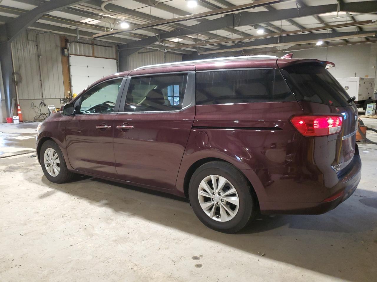 2017 Kia Sedona - Image 2