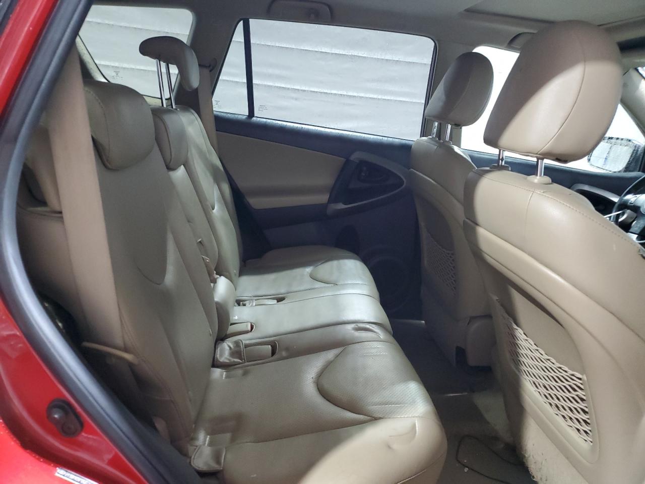 2011 Toyota RAV 4 - Image 11