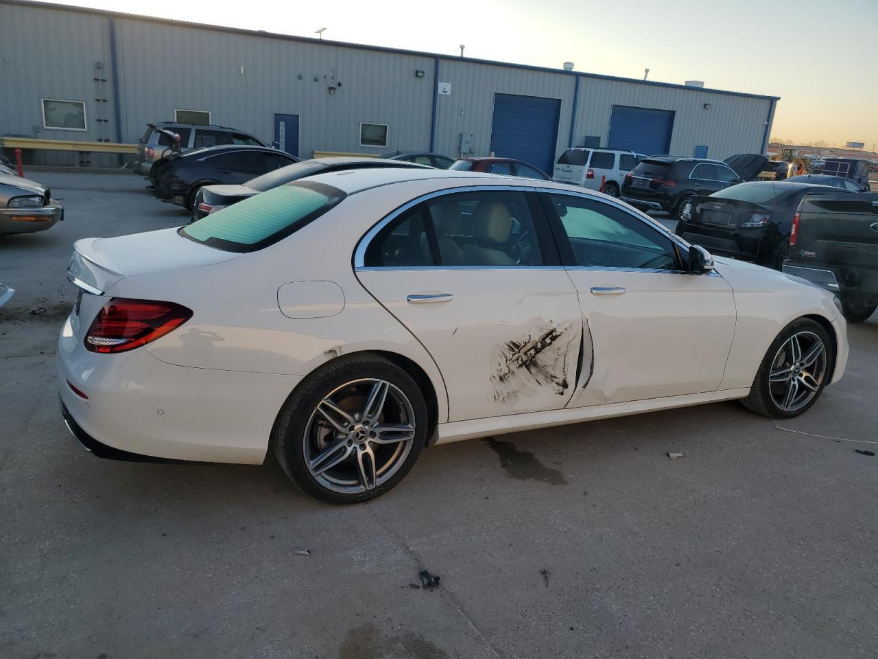 2019 Mercedes-Benz E-klasse - Image 3