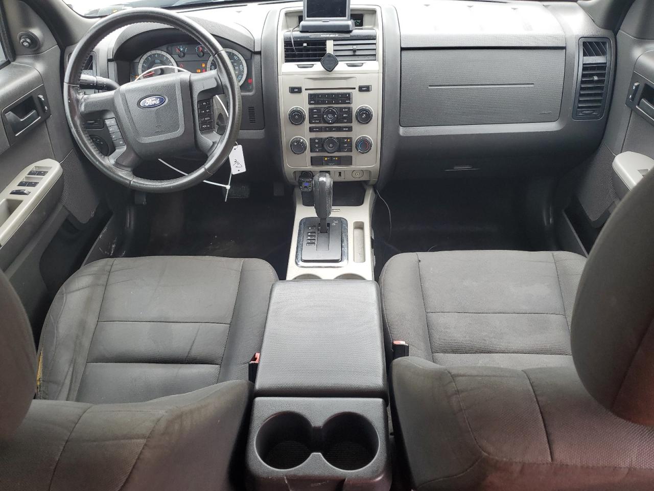 2010 Ford Escape - Image 8