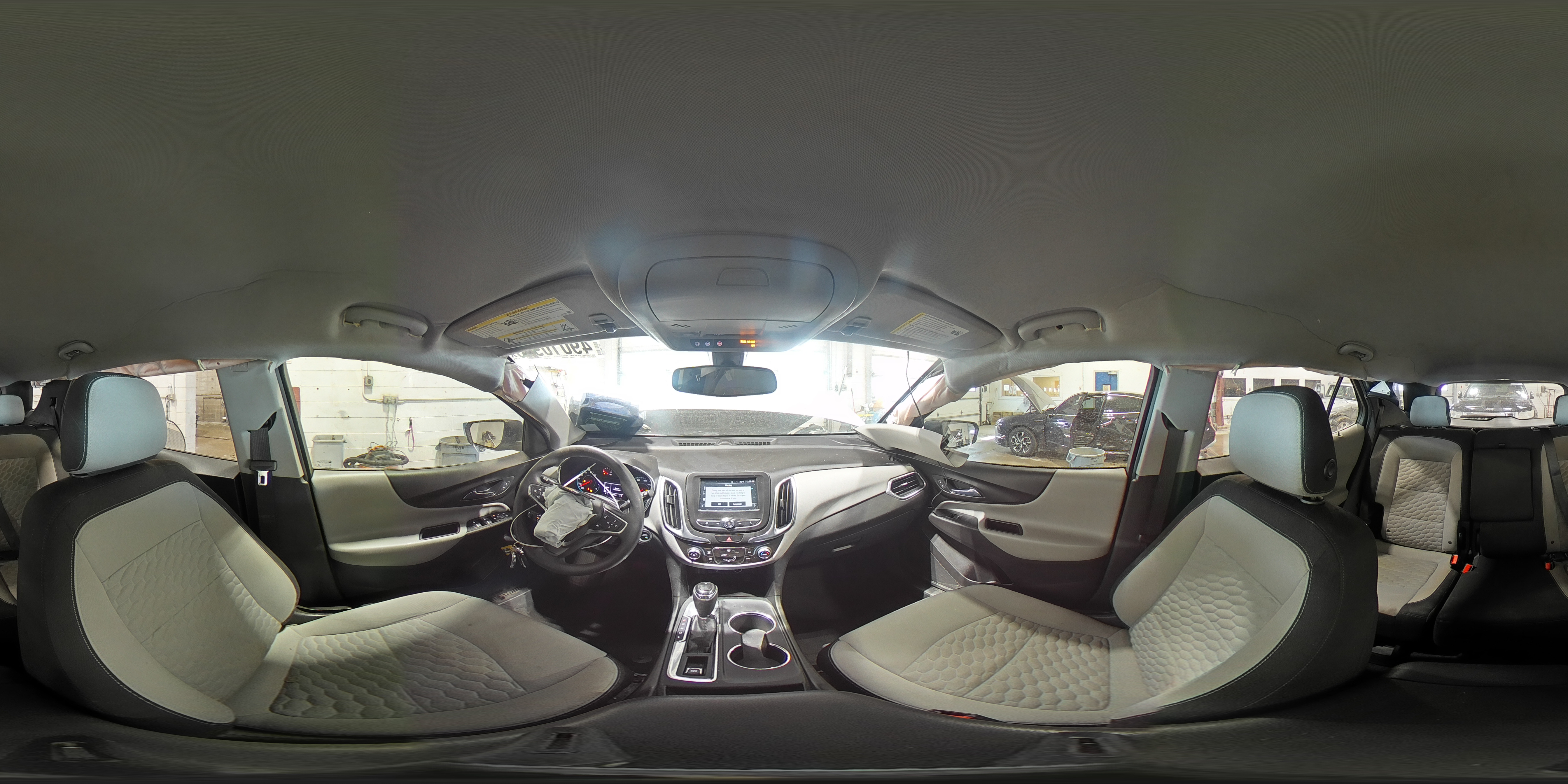 2018 Chevrolet Equinox - Image 13