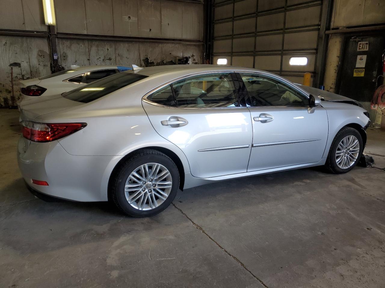 2014 Lexus ES - Image 3