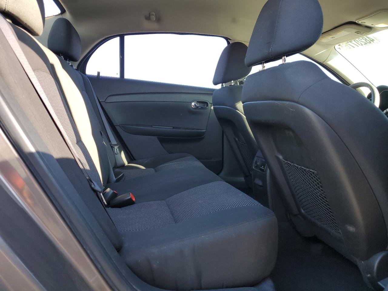 2011 Chevrolet Malibu - Image 10