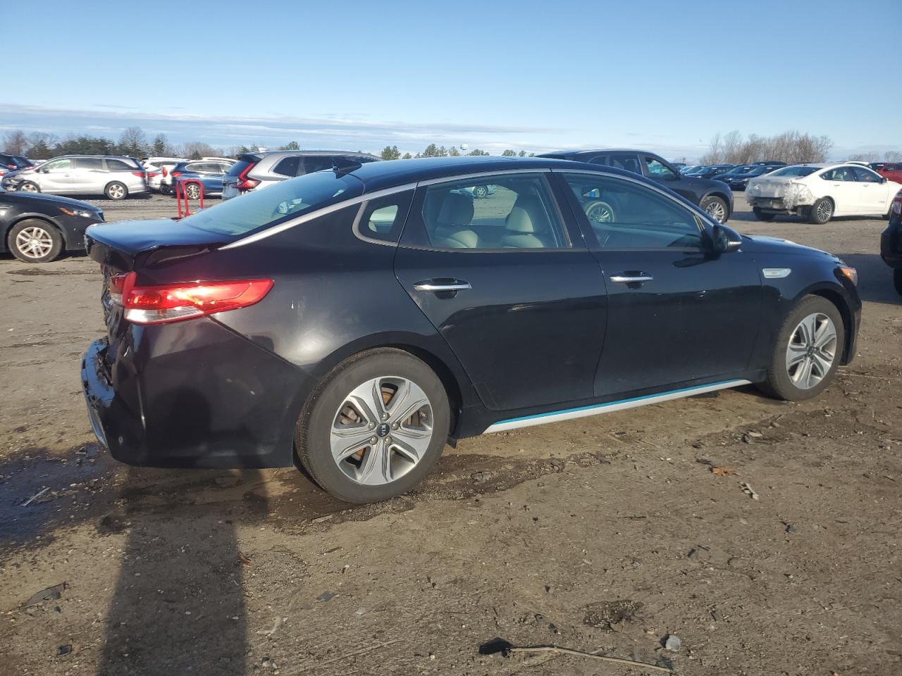 2017 Kia Optima - Image 3