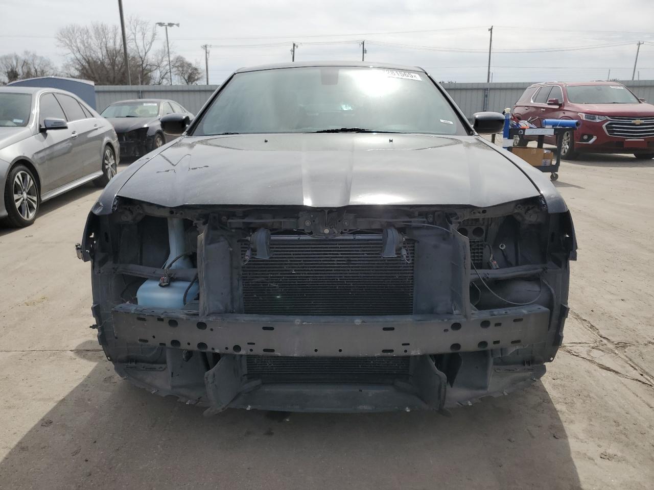 2017 Chrysler 300 - Image 5